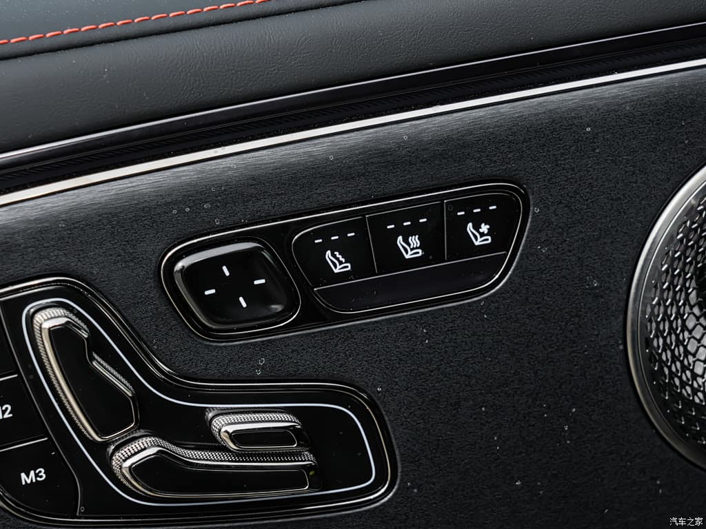 Zeekr 8X 55 kWh range — Zeekr 8X rear seats, for export